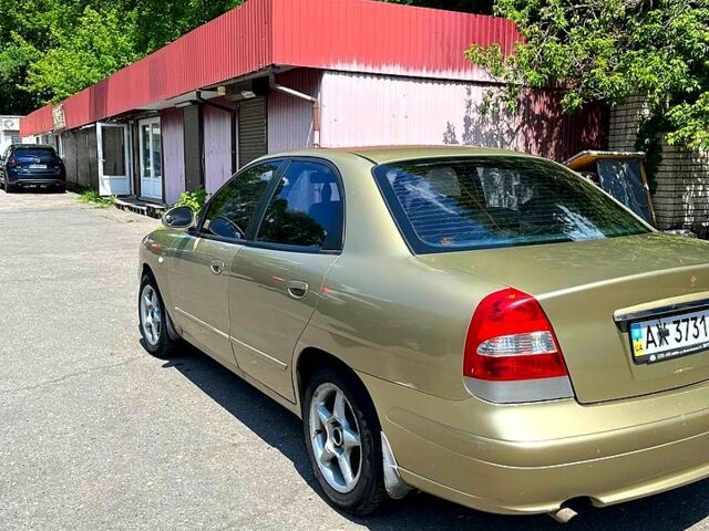 Жовтий Деу Нубіра, об'ємом двигуна 2 л та пробігом 310 тис. км за 2200 $, фото 2 на Automoto.ua