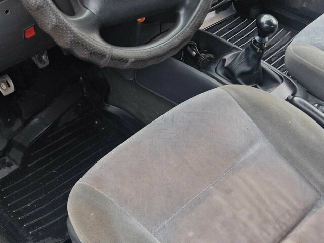 Сірий Деу Нубіра, об'ємом двигуна 1.6 л та пробігом 300 тис. км за 1350 $, фото 8 на Automoto.ua