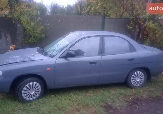 Деу Нубіра 1998 у Ахтырке на Automoto.ua Сірий Деу Нубіра, об'ємом двигуна 1.6 л та пробігом 299 тис. км за 1750 $, фото 2 на Automoto.ua