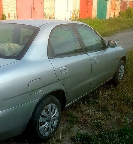 Серый Дэу Нубира, объемом двигателя 1.6 л и пробегом 303 тыс. км за 3500 $, фото 1 на Automoto.ua