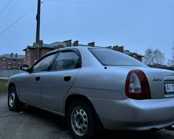 Серый Дэу Нубира, объемом двигателя 1.6 л и пробегом 206 тыс. км за 2500 $, фото 4 на Automoto.ua