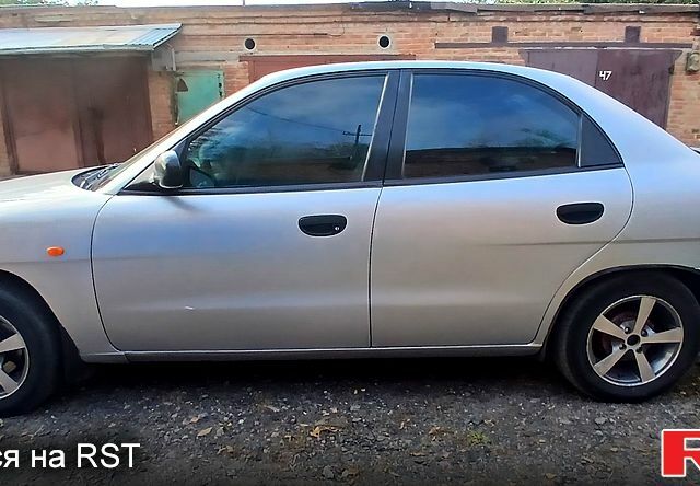 Сірий Деу Нубіра, об'ємом двигуна 1.6 л та пробігом 300 тис. км за 2000 $, фото 4 на Automoto.ua