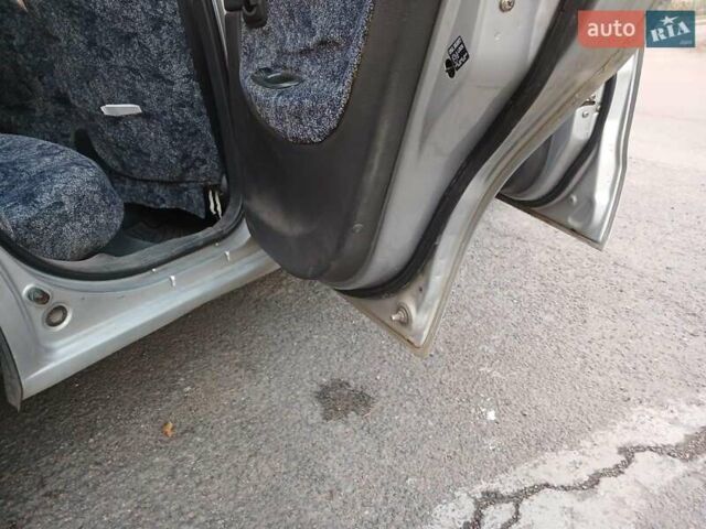 Серый Дэу Нубира, объемом двигателя 1.6 л и пробегом 200 тыс. км за 2600 $, фото 57 на Automoto.ua