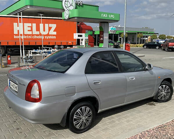 Сірий Деу Нубіра, об'ємом двигуна 1.6 л та пробігом 161 тис. км за 1799 $, фото 4 на Automoto.ua