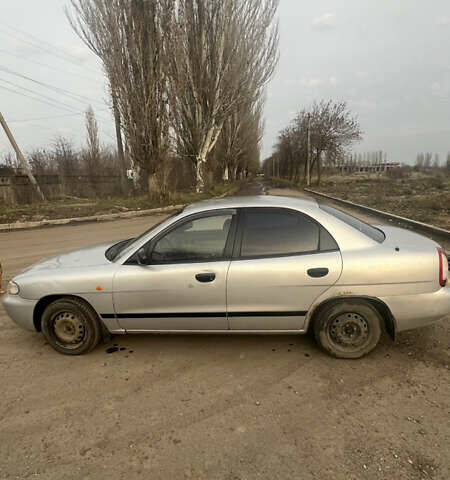 Серый Дэу Нубира, объемом двигателя 1.6 л и пробегом 298 тыс. км за 1500 $, фото 4 на Automoto.ua