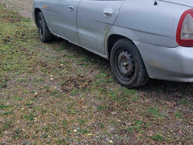 Сірий Деу Нубіра, об'ємом двигуна 1.6 л та пробігом 300 тис. км за 1350 $, фото 4 на Automoto.ua