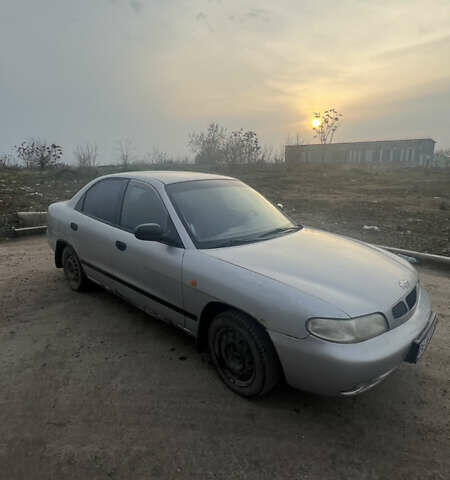 Серый Дэу Нубира, объемом двигателя 1.6 л и пробегом 298 тыс. км за 1500 $, фото 2 на Automoto.ua