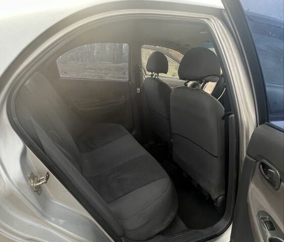 Серый Дэу Нубира, объемом двигателя 1.6 л и пробегом 298 тыс. км за 1500 $, фото 7 на Automoto.ua