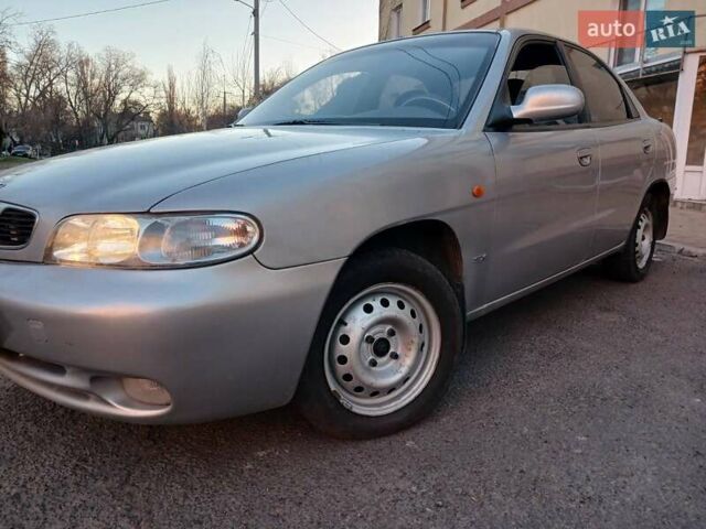 Серый Дэу Нубира, объемом двигателя 1.6 л и пробегом 200 тыс. км за 2600 $, фото 19 на Automoto.ua