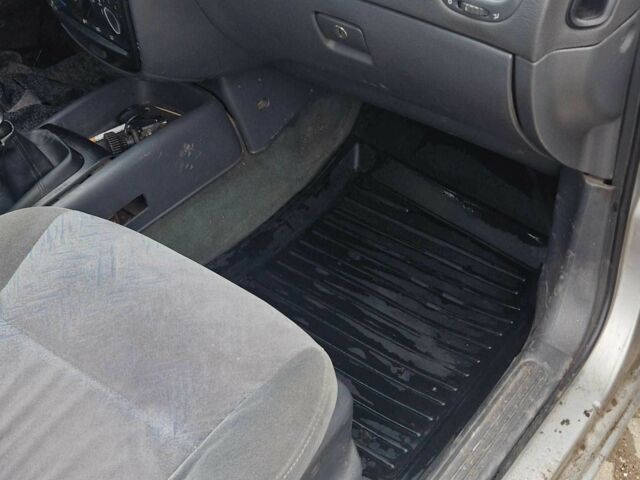 Сірий Деу Нубіра, об'ємом двигуна 1.6 л та пробігом 300 тис. км за 1350 $, фото 7 на Automoto.ua