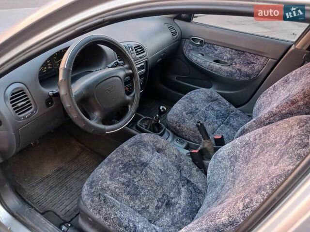 Серый Дэу Нубира, объемом двигателя 1.6 л и пробегом 200 тыс. км за 2600 $, фото 21 на Automoto.ua