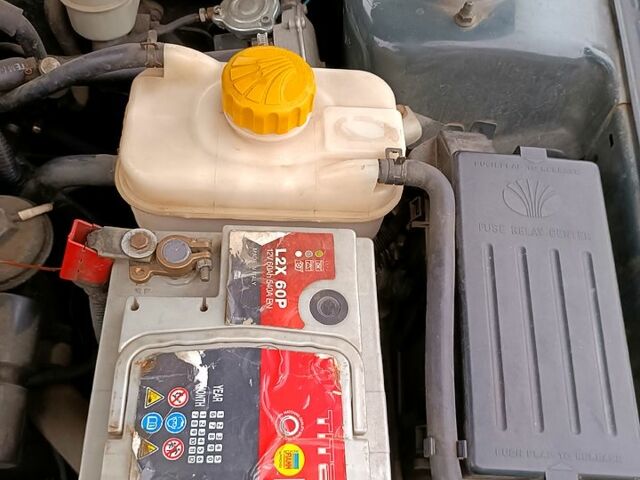 Серый Дэу Нубира, объемом двигателя 1.6 л и пробегом 350 тыс. км за 1100 $, фото 9 на Automoto.ua