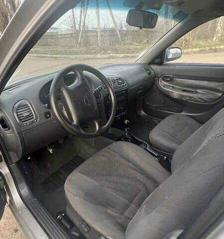 Серый Дэу Нубира, объемом двигателя 1.6 л и пробегом 298 тыс. км за 1500 $, фото 6 на Automoto.ua