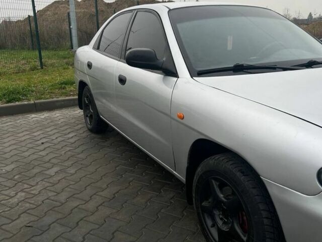 Сірий Деу Нубіра, об'ємом двигуна 1.6 л та пробігом 280 тис. км за 1800 $, фото 3 на Automoto.ua