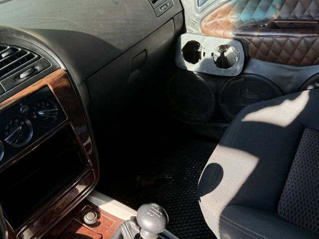 Серый Дэу Нубира, объемом двигателя 2 л и пробегом 3 тыс. км за 1000 $, фото 4 на Automoto.ua