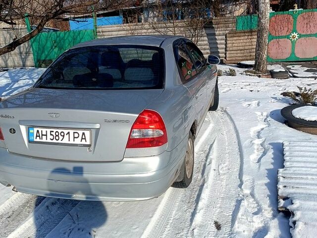 Серый Дэу Нубира, объемом двигателя 2 л и пробегом 285 тыс. км за 3600 $, фото 2 на Automoto.ua