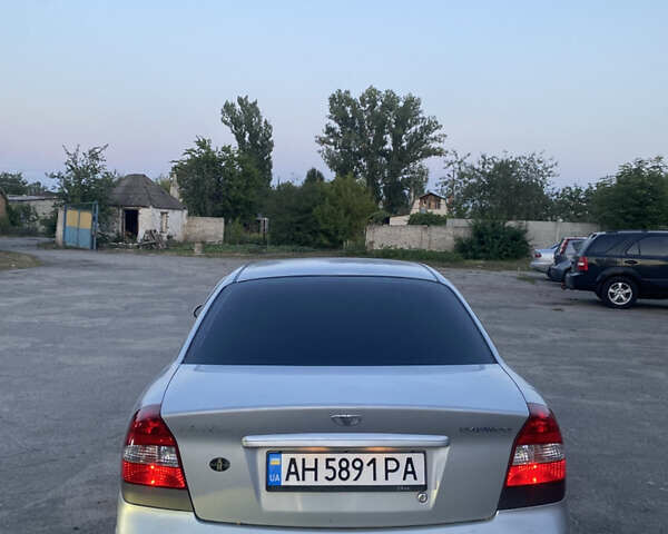 Серый Дэу Нубира, объемом двигателя 2 л и пробегом 290 тыс. км за 3000 $, фото 5 на Automoto.ua