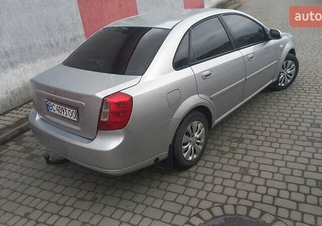 Серый Дэу Нубира, объемом двигателя 1.6 л и пробегом 333 тыс. км за 2550 $, фото 4 на Automoto.ua