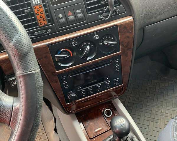 Серый Дэу Нубира, объемом двигателя 2 л и пробегом 258 тыс. км за 2900 $, фото 6 на Automoto.ua