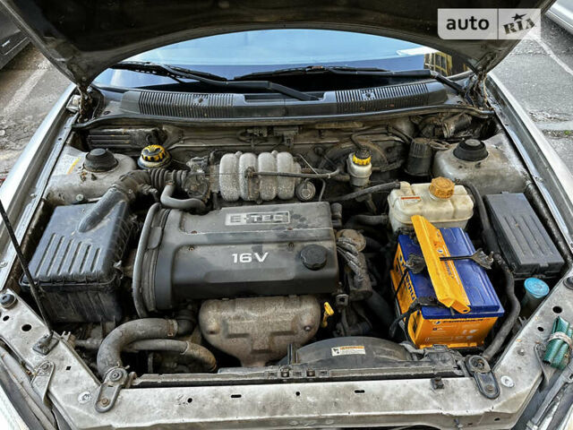 Сірий Деу Нубіра, об'ємом двигуна 1.6 л та пробігом 200 тис. км за 4000 $, фото 11 на Automoto.ua