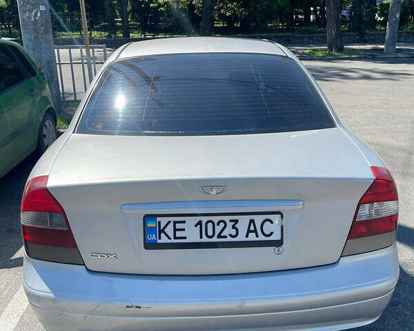 Серый Дэу Нубира, объемом двигателя 2.02 л и пробегом 300 тыс. км за 3000 $, фото 2 на Automoto.ua