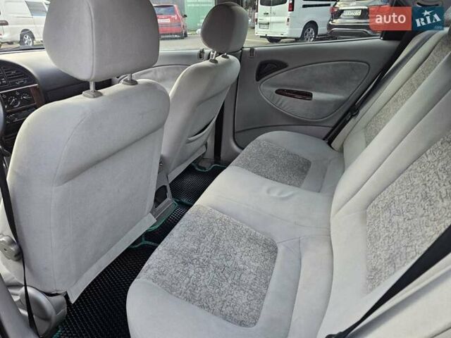 Серый Дэу Нубира, объемом двигателя 2 л и пробегом 247 тыс. км за 1700 $, фото 11 на Automoto.ua