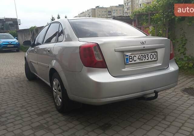 Серый Дэу Нубира, объемом двигателя 1.6 л и пробегом 333 тыс. км за 2550 $, фото 2 на Automoto.ua