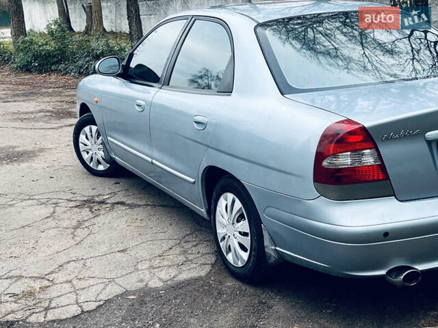 Серый Дэу Нубира, объемом двигателя 2 л и пробегом 280 тыс. км за 2200 $, фото 7 на Automoto.ua