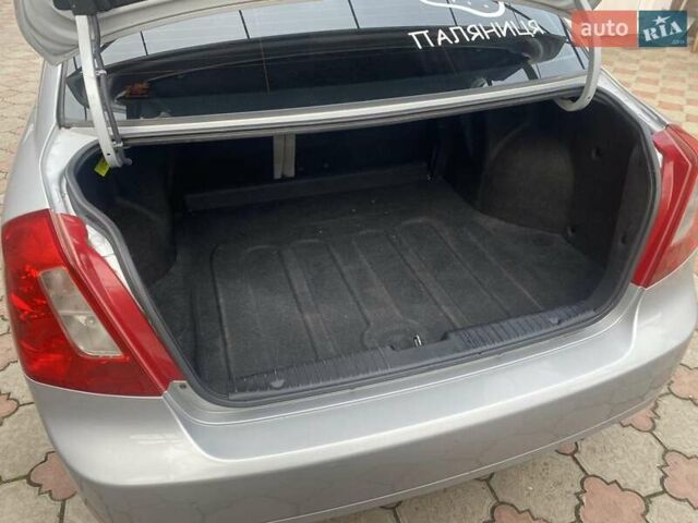 Дэу Нубира 2004 в Запорожье на Automoto.ua Серый Дэу Нубира, объемом двигателя 1.8 л и пробегом 101 тыс. км за 5300 $, фото 8 на Automoto.ua