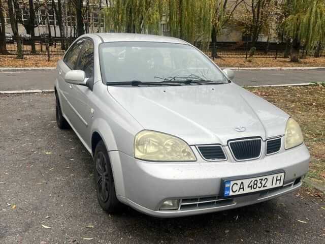 Деу Нубіра 2005 у Павлограде на Automoto.ua Сірий Деу Нубіра, об'ємом двигуна 1.6 л та пробігом 168 тис. км за 1496 $, фото 1 на Automoto.ua