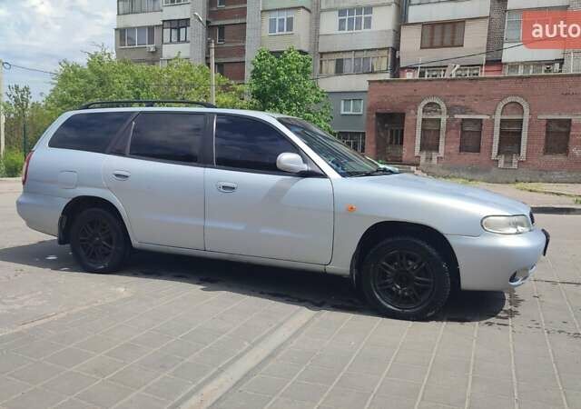 Серый Дэу Нубира, объемом двигателя 2 л и пробегом 169 тыс. км за 2500 $, фото 1 на Automoto.ua