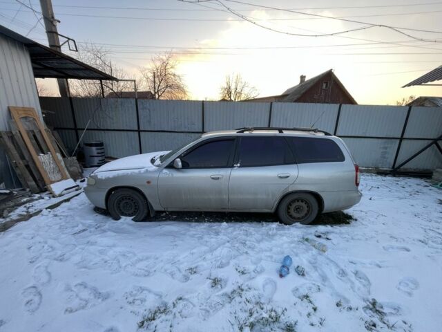 Серый Дэу Нубира, объемом двигателя 2 л и пробегом 312 тыс. км за 2200 $, фото 1 на Automoto.ua