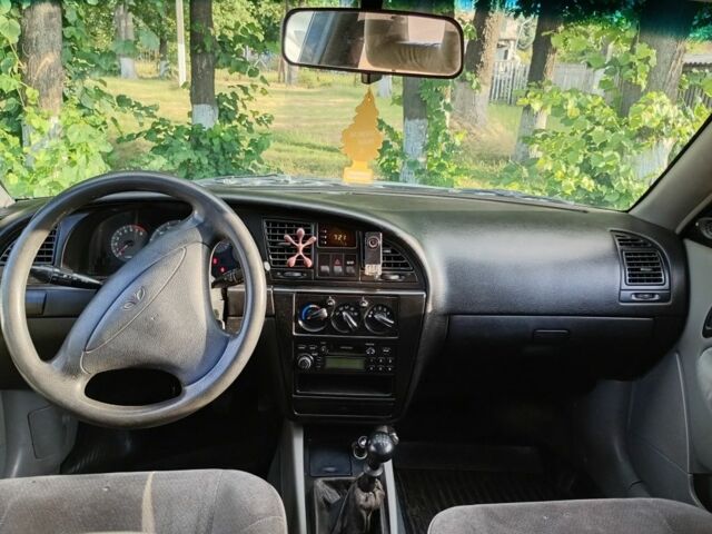 Сірий Деу Нубіра, об'ємом двигуна 0 л та пробігом 340 тис. км за 1800 $, фото 5 на Automoto.ua