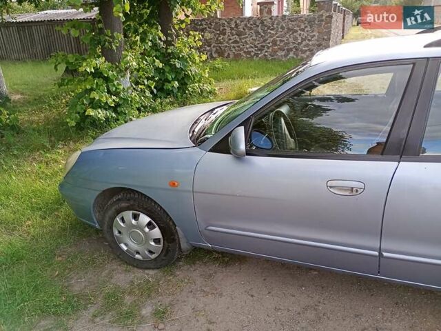 Серый Дэу Нубира, объемом двигателя 1.6 л и пробегом 343 тыс. км за 2100 $, фото 43 на Automoto.ua