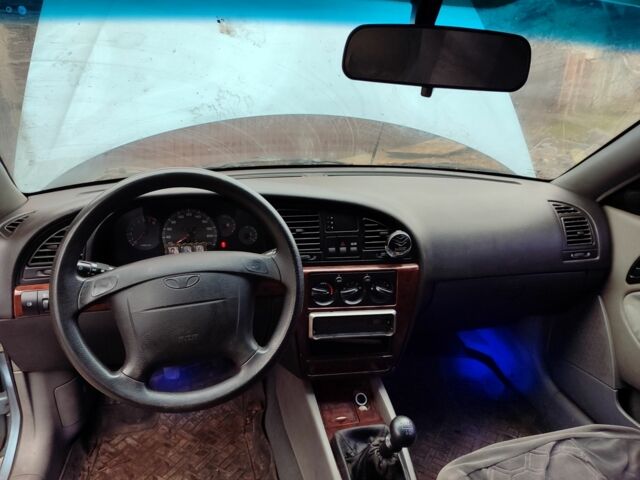 Серый Дэу Нубира, объемом двигателя 2 л и пробегом 200 тыс. км за 2100 $, фото 6 на Automoto.ua