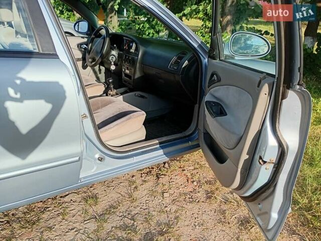 Серый Дэу Нубира, объемом двигателя 1.6 л и пробегом 343 тыс. км за 2100 $, фото 35 на Automoto.ua