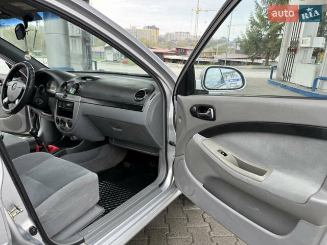 Сірий Деу Нубіра, об'ємом двигуна 1.6 л та пробігом 212 тис. км за 3150 $, фото 24 на Automoto.ua