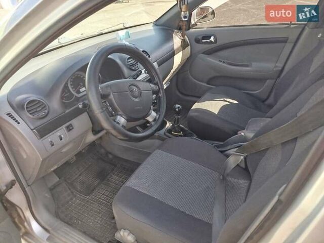 Сірий Деу Нубіра, об'ємом двигуна 1.6 л та пробігом 322 тис. км за 4500 $, фото 2 на Automoto.ua