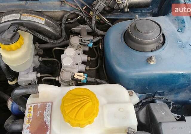 Синій Деу Нубіра, об'ємом двигуна 2 л та пробігом 180 тис. км за 2999 $, фото 43 на Automoto.ua