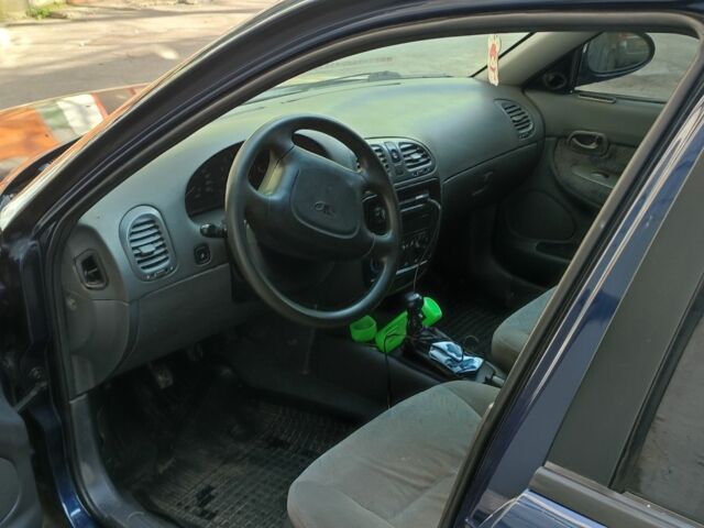 Синий Дэу Нубира, объемом двигателя 1.6 л и пробегом 3 тыс. км за 2700 $, фото 3 на Automoto.ua