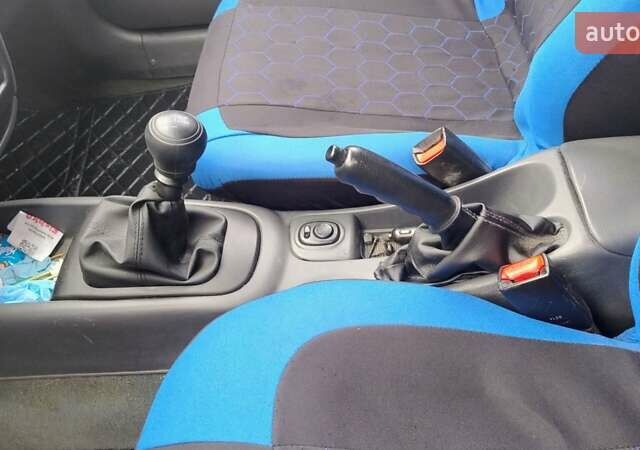 Синій Деу Нубіра, об'ємом двигуна 2 л та пробігом 180 тис. км за 2999 $, фото 29 на Automoto.ua