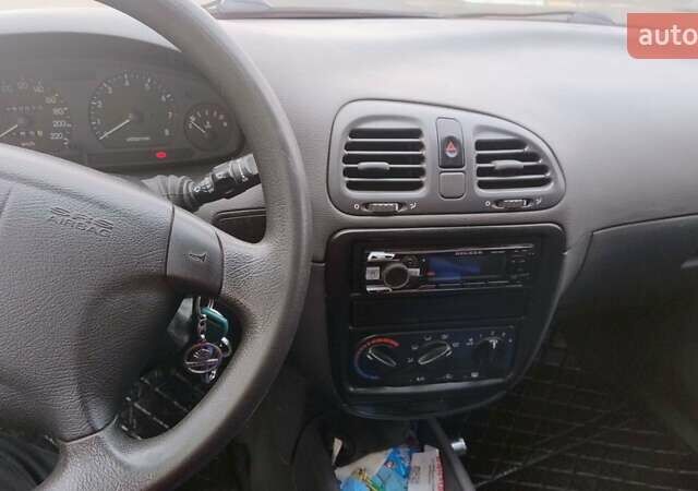 Синій Деу Нубіра, об'ємом двигуна 2 л та пробігом 180 тис. км за 2999 $, фото 32 на Automoto.ua