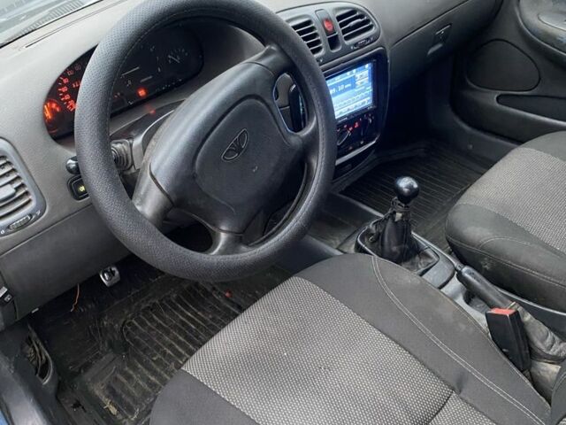 Синій Деу Нубіра, об'ємом двигуна 1.6 л та пробігом 370 тис. км за 1000 $, фото 2 на Automoto.ua