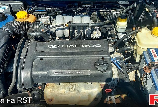 Синий Дэу Нубира, объемом двигателя 1.6 л и пробегом 224 тыс. км за 2600 $, фото 3 на Automoto.ua