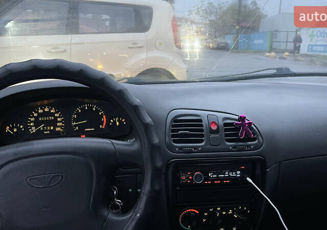 Синій Деу Нубіра, об'ємом двигуна 1.6 л та пробігом 256 тис. км за 1750 $, фото 6 на Automoto.ua