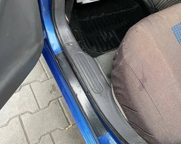 Синий Дэу Нубира, объемом двигателя 1.6 л и пробегом 444 тыс. км за 1900 $, фото 4 на Automoto.ua