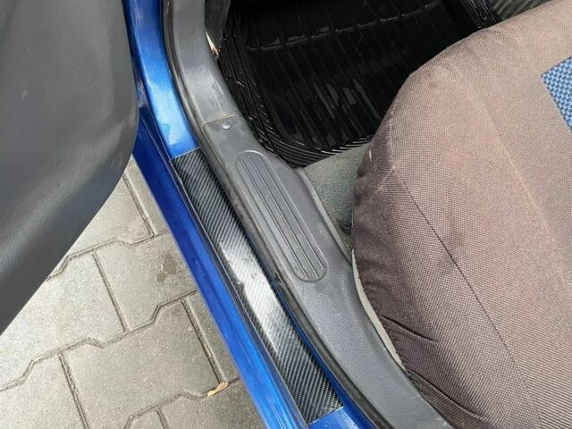 Синий Дэу Нубира, объемом двигателя 1.6 л и пробегом 444 тыс. км за 1900 $, фото 5 на Automoto.ua