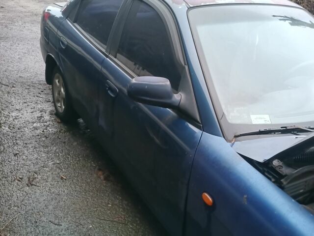 Синий Дэу Нубира, объемом двигателя 1.6 л и пробегом 200 тыс. км за 800 $, фото 5 на Automoto.ua