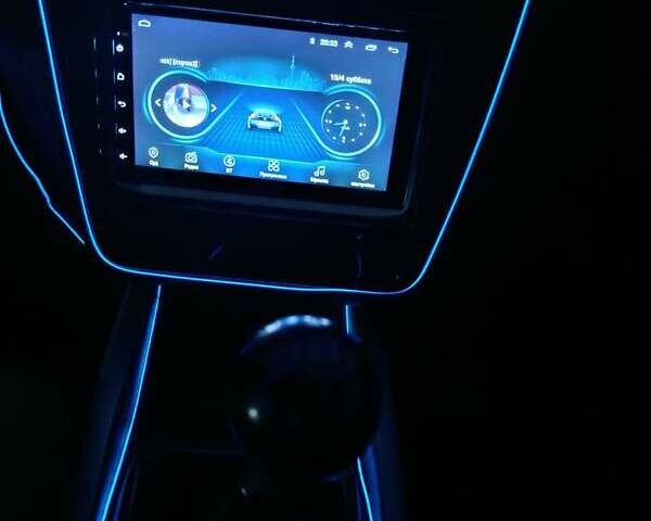 Синий Дэу Нубира, объемом двигателя 2 л и пробегом 312 тыс. км за 2200 $, фото 2 на Automoto.ua