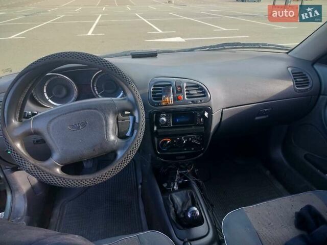 Зеленый Дэу Нубира, объемом двигателя 1.6 л и пробегом 168 тыс. км за 1500 $, фото 7 на Automoto.ua